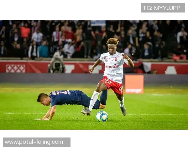 恩德里克的崛起之路：从青涩少年到足球天才的成长故事